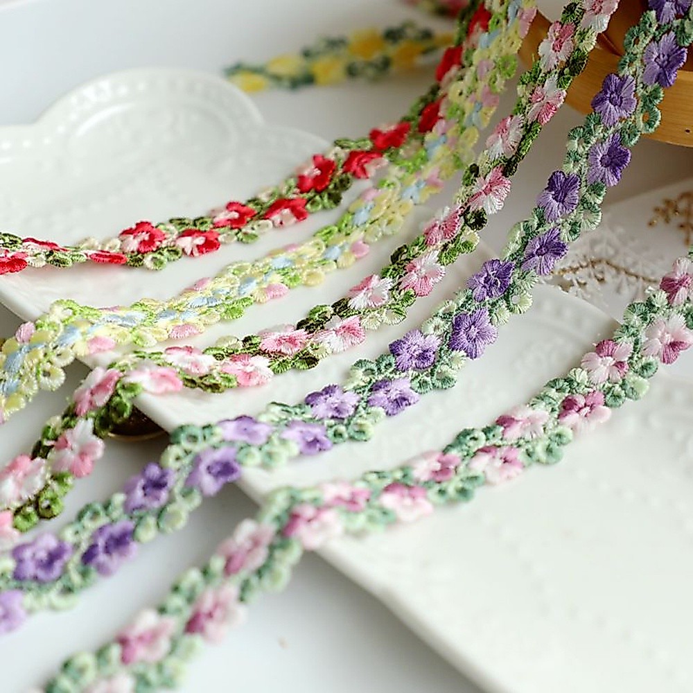 1 Yard Lace Trim Craft Flower Tecido De Renda Venise Floral Bordado Applique Decoração 2CM Largura — imagem 2 de 2