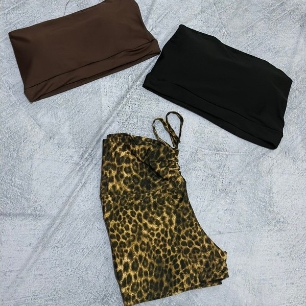 Conjunto Fitness Feminino Top Tomara que Caia com Bojo + Short Suplex Estampado Animal Print  Academia