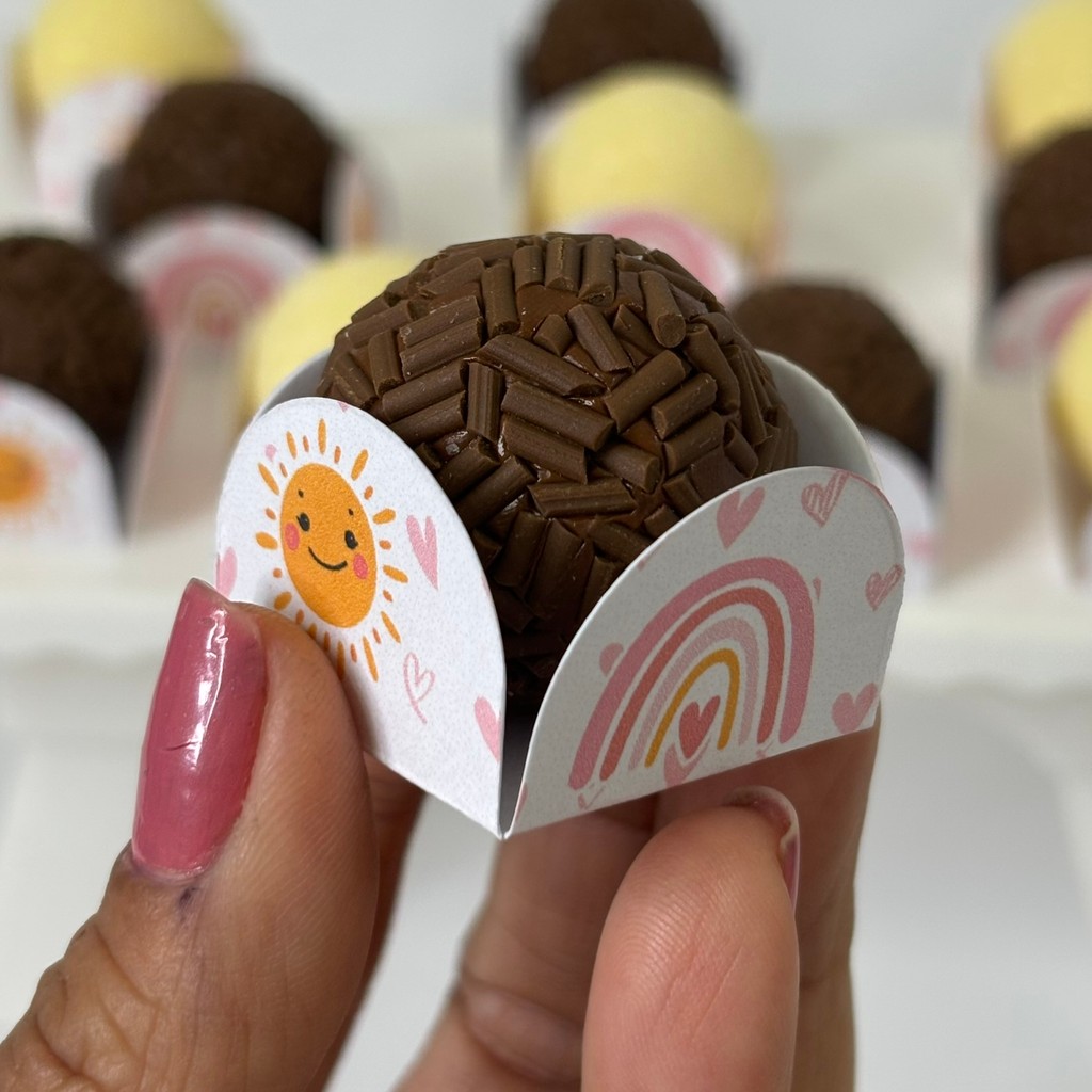Arco Íris Boho Forminhas para Doces 4 Pétalas Nº6 Brigadeiro Docinhos Festa Aniversário Confeitaria
