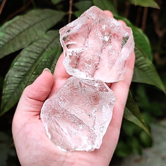 Quartzo Cristal Pedra Natural Bruta - Pedra da Purificação e Energia