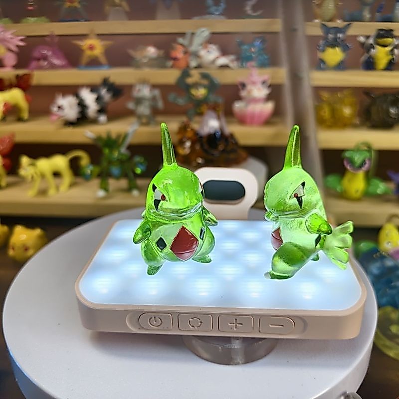 Produtos mais vendidos Transparente Young Kiras Yukira MC Figura feita de resina PU de alta qualidade Grupo de evolução 