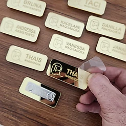 Botton Broche Magnético Personalizado Espelhado Acrilico Luxo Sua Logo Nome Profissão