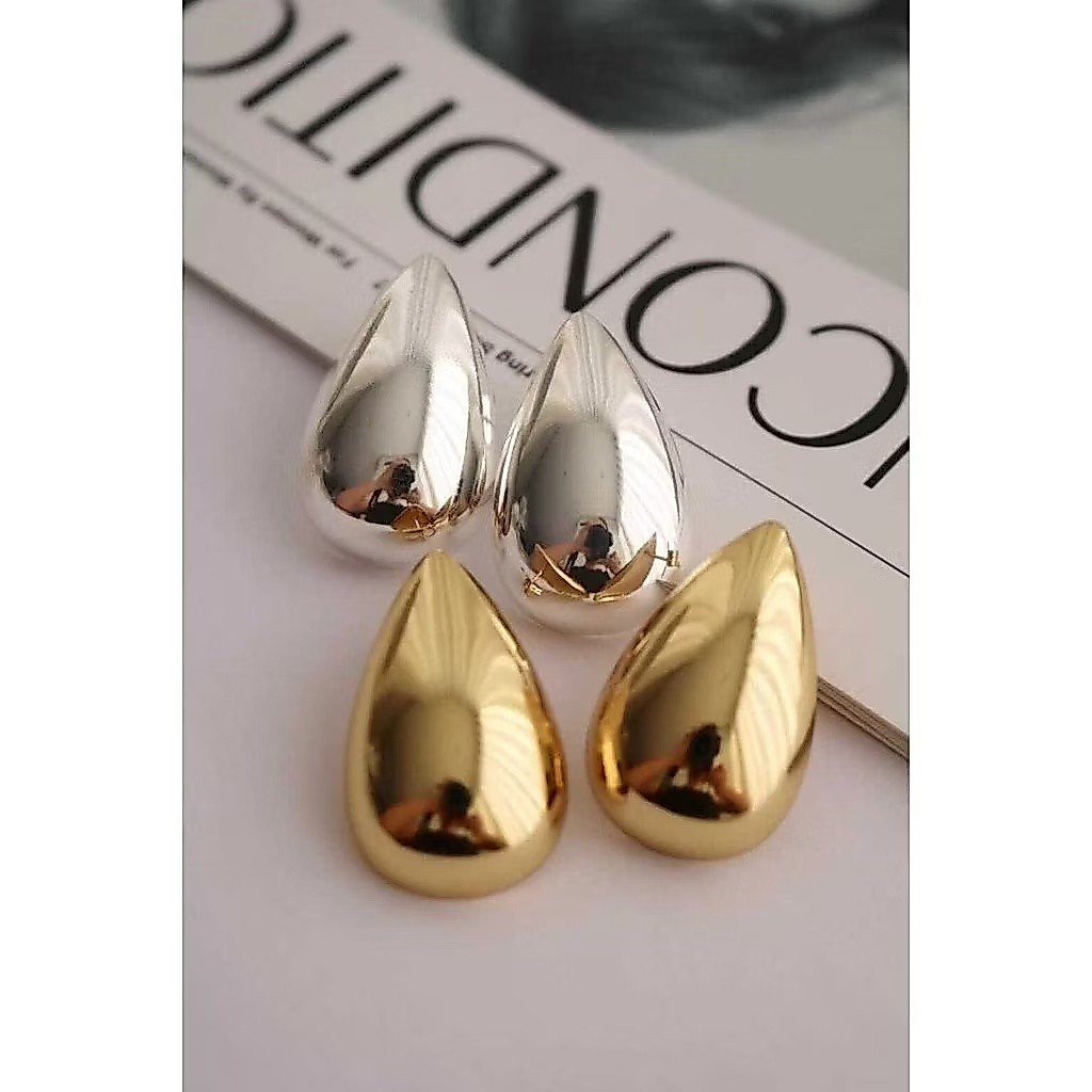 Brinco Gota Haileyvazado banhada a Ouro 18k e Prata 925 Antialérgico — imagem 2 de 2