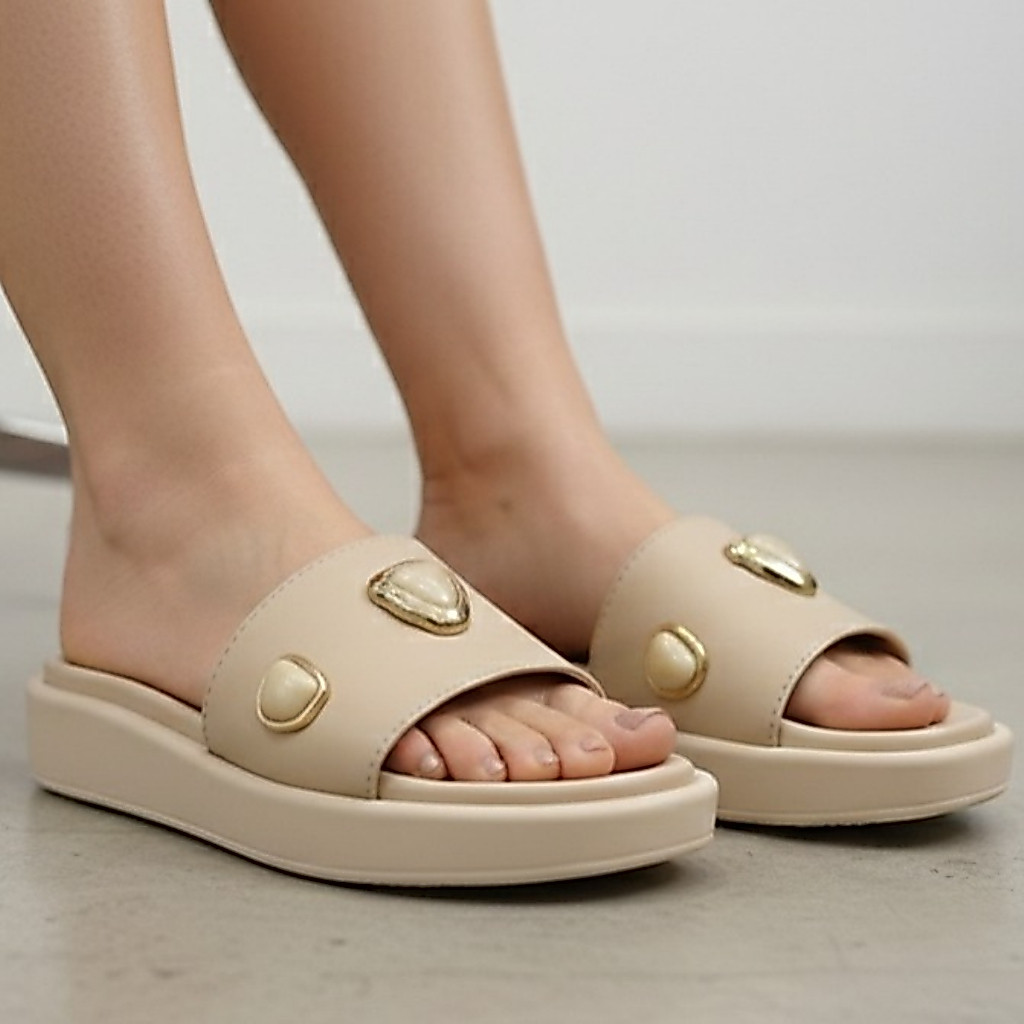 Chinelo Nuvem Confortável Feminino Plataforma Slide Conforto Pedraria Sandália Feminina Anatômico Tamanco Leve