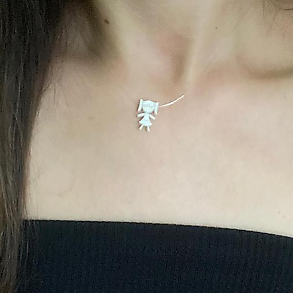 Colar fio de Nylon com pingente de Filhos com fecho de Aço Inox/ não escurece — imagem 2 de 2
