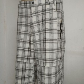 Bermuda xadrez masculina, preta e branca, veste 42/44