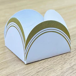 50~350 Forminhas Para Doces Francesinha Ouro 4 Pétalas 10.78 (Nc Toys Simples) (CHOCO)