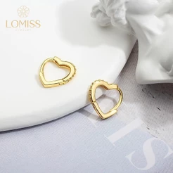 Brinco Delicado Luxo Argola Folheado Ouro 18k Coração Zircônia Cravejada Lateral