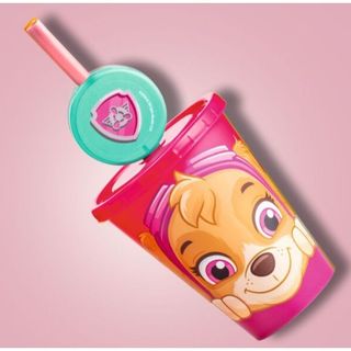 Copo com pingente Patrulha Canina Skye
