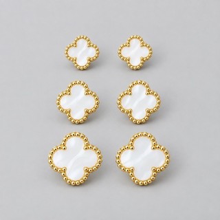 Kit 3 Pares de Brincos Trevo branco em Aço Cirúrgico banhado 8mm, 10mm e 12mm