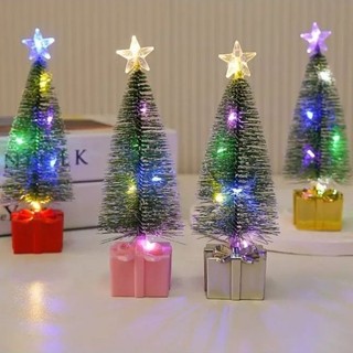 Enfeites de Natal Mini Árvore de Natal com Luz LED Multicolor, 17,2cm