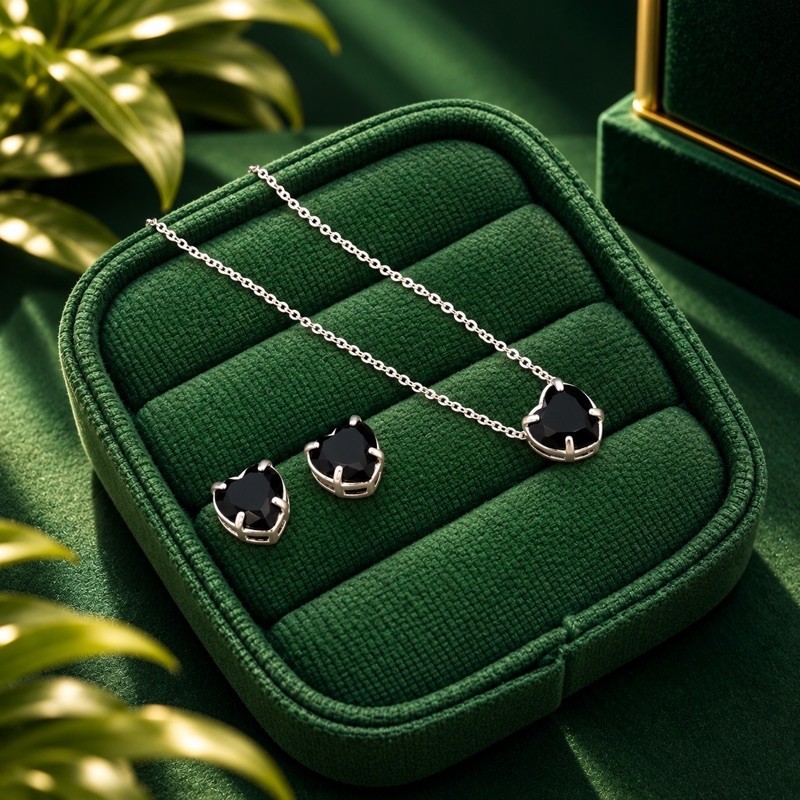 Conjunto Coração Preto em Prata 925 Elegante