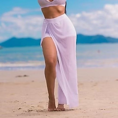 saia tule com fenda na frente