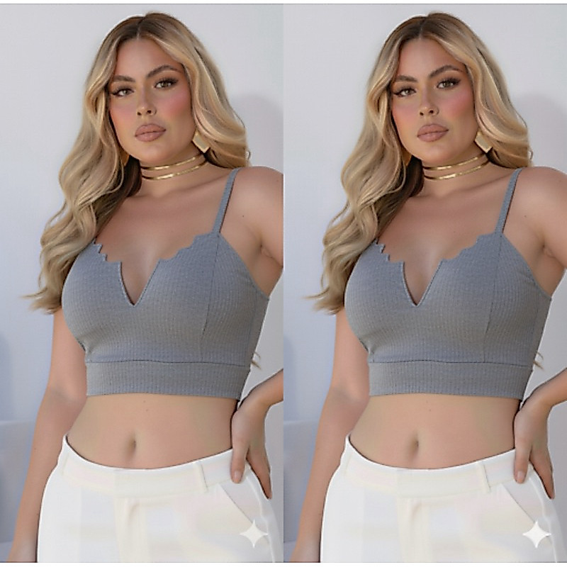 Kit 2 Cropped Feminino Canelado Regata Feminina Top Camiseta Básica Com Bojo Alça Crooped Regatinha