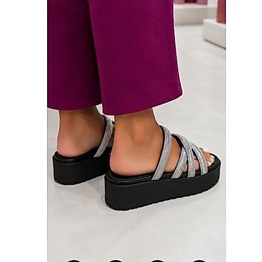 Sandália Feminina Plataforma Vizzano com Tiras em Strass Preta Confortável