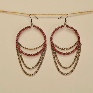 Brinco boho artesanal - argola e correntes
