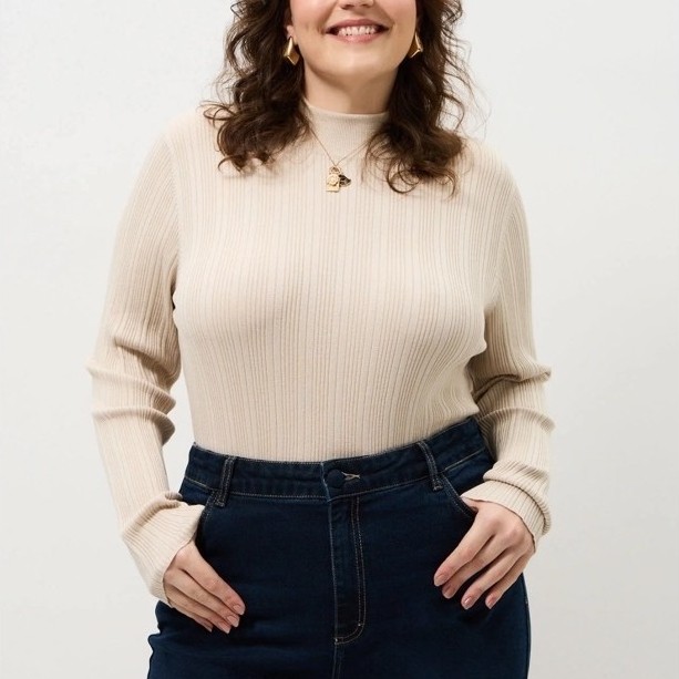 Blusa Canelada Gota Alta Curve & Plus Size Ashua Renner
