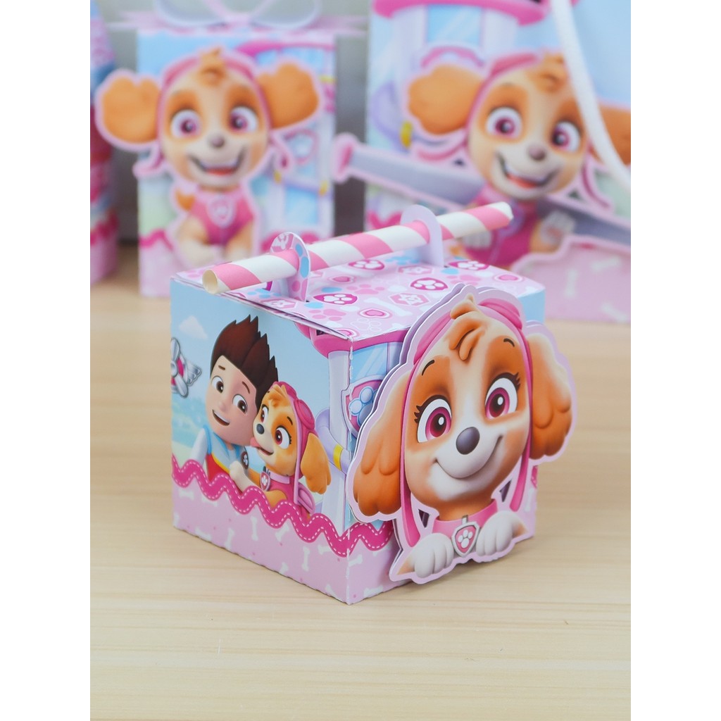 PEGUE E MONTE|Kit Festa Personalizado| PATRULHA CANINA - SKYE | Caixinhas Lembrancinha para Aniversário - SEMIMONTADAS