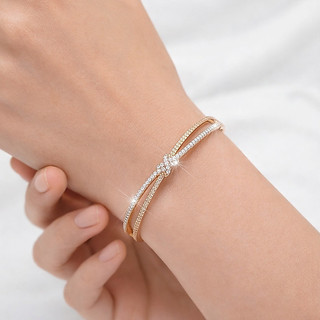 Pulseira feminina única e luxuosa em prata 925 cravejada com zircônias cúbicas e banhada a ouro 18 K