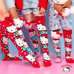 meias fofas e maluca dia das crianças hello Kitty alta qualidade essa meia é muito engraçada material importado tik Tok