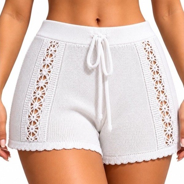 Short Saída de Praia Feminino Tricot Crochê Moda Verão Tricot Leve Estiloso Look Praia Tendência