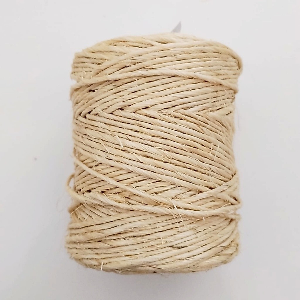Fio de Sisal 2mm Barbante Rolo 120 Metros Decoração Artesanato Arte Amarração, entre outras utilidades