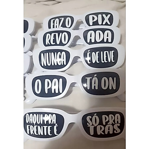 adesivo oculos personalizado (porfavorinformaroNomedafrase)