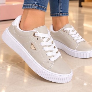 Tênis Feminino Básico Bege com Cadarço Solado Branco Casual