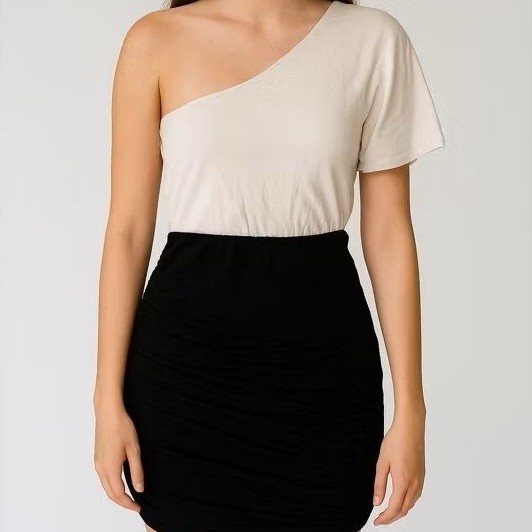 vestido feminino curto tubinho drapeado manga mula manca tomara que caia