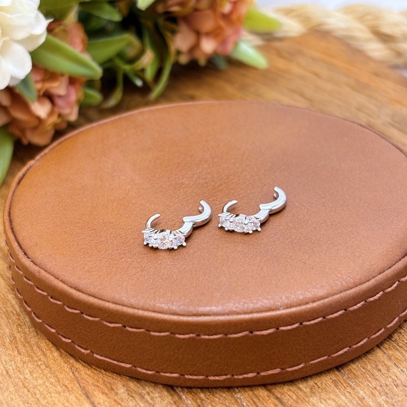 Brinco Argolinha Moissanite 3mm em Prata 925 Elegante — imagem 2 de 2
