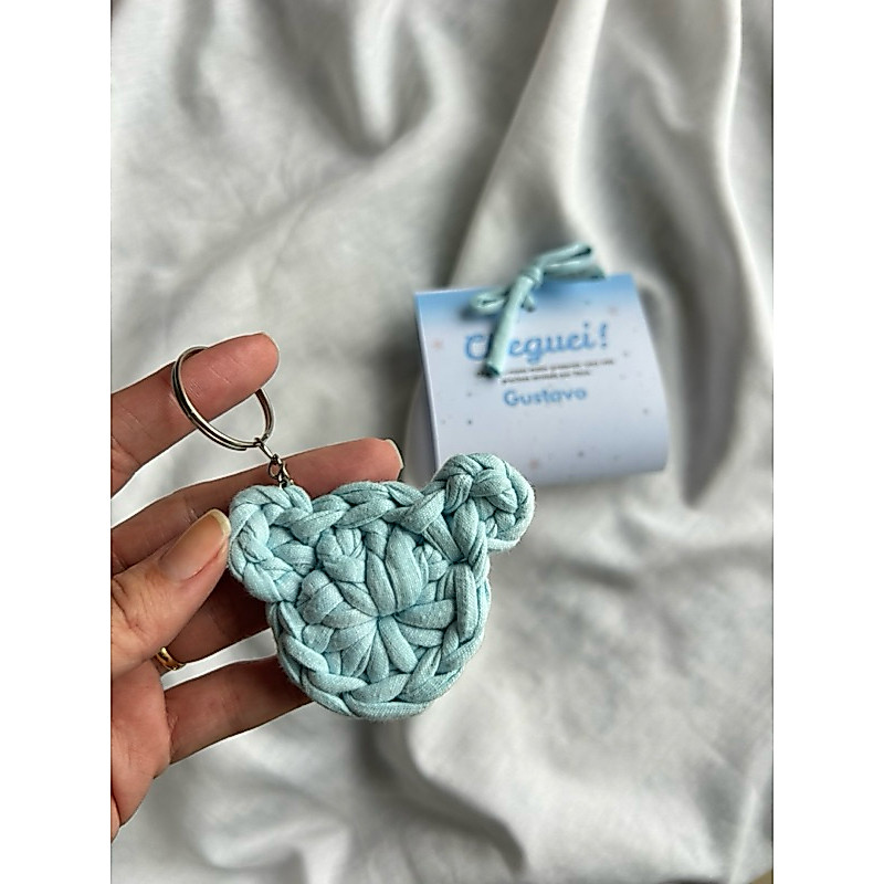 Chaveiro Ursinho Crochê Personalizado Lembrancinha Maternidade Chá de Bebê Nascimento Bebê Menino Anúncio de Gravidez