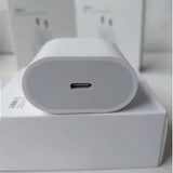 Carregador de tomada turbo com saída USB-C