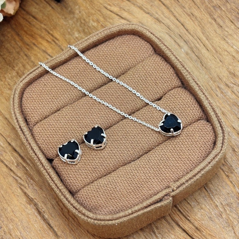 Conjunto Coração Preto em Prata 925 Elegante — imagem 2 de 2