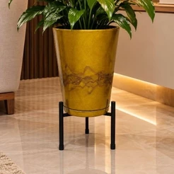 Vaso para planta cone liso PP 28x23cm em polietileno com suporte