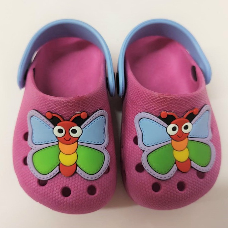 Babuche Infantil Sandalia Borboleta Menina Fly Leve e Macio Calcfacil Papete ideal Para Piscina Praia Escola Colegio