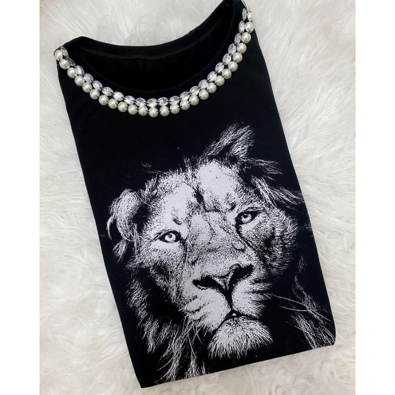 T-shirt Feminina Camiseta Bordada com Pedraria Edição Luxo