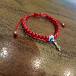 Pulseira "BABY" com figa e letra Inicial ou Olho grego em Oferta na Shopee
