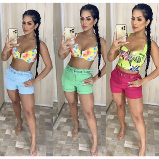 Shorts alfaiataria com cinto transparente