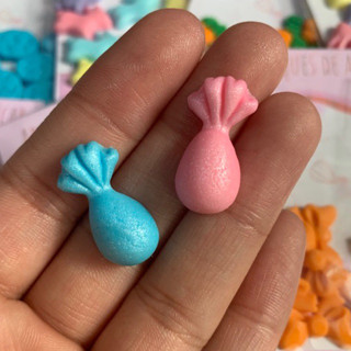 APLIQUES DE PASTA AMERICANA - OVO DE PÁSCOA - 10 UNIDADES - 2,3CM ( AZUL E ROSA )