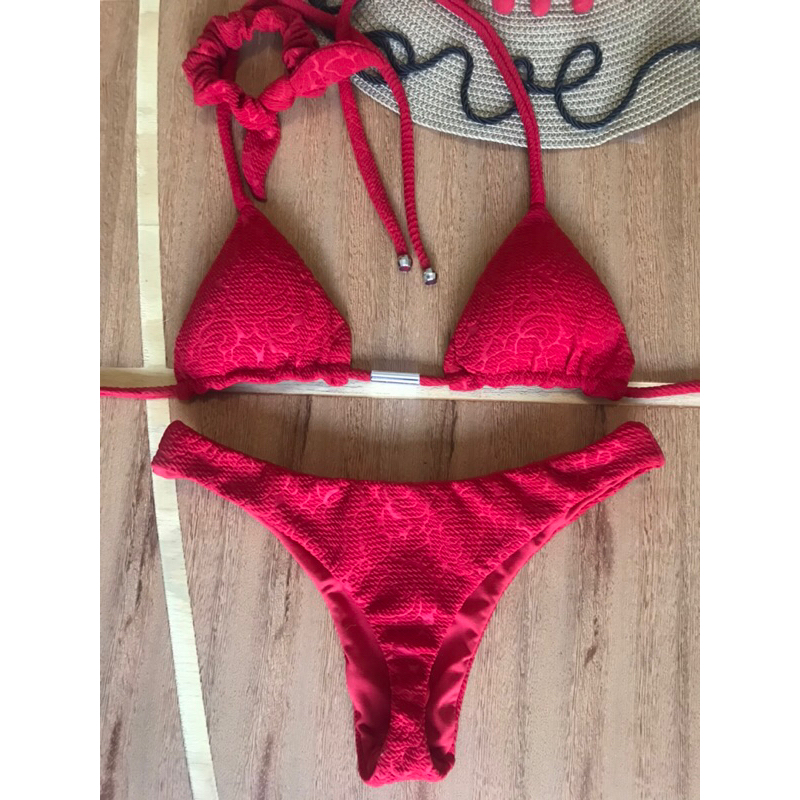 Biquini vermelho com relevo dupla  com bojo - sutiã cortininha e calcinha inteira semi fio - vermelho - biquini de praia