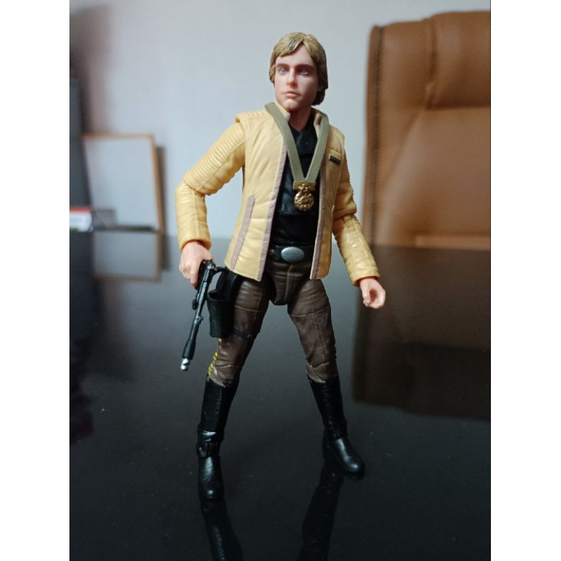 LUKE SKYWALKER (YAVIN CEREMONY) STAR WARS THE BLACK SERIES 6 POLEGADAS HASBRO