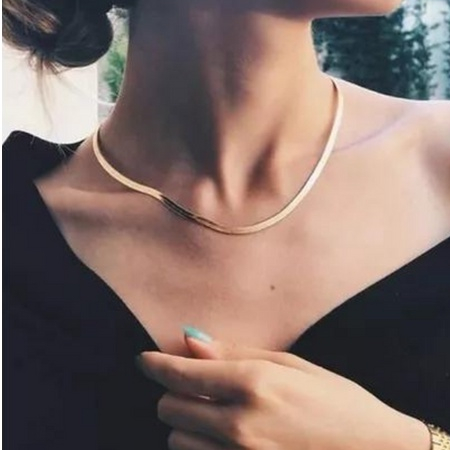 Colar corrente gargantilha choker feminina dourada fina malha laminada folheada fita lisa aço inox