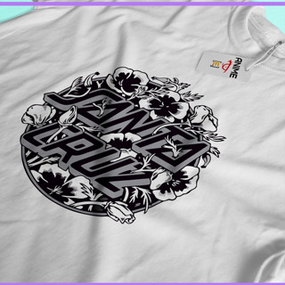 Camiseta Santa Cruz Floral Rosas Preto e Branca