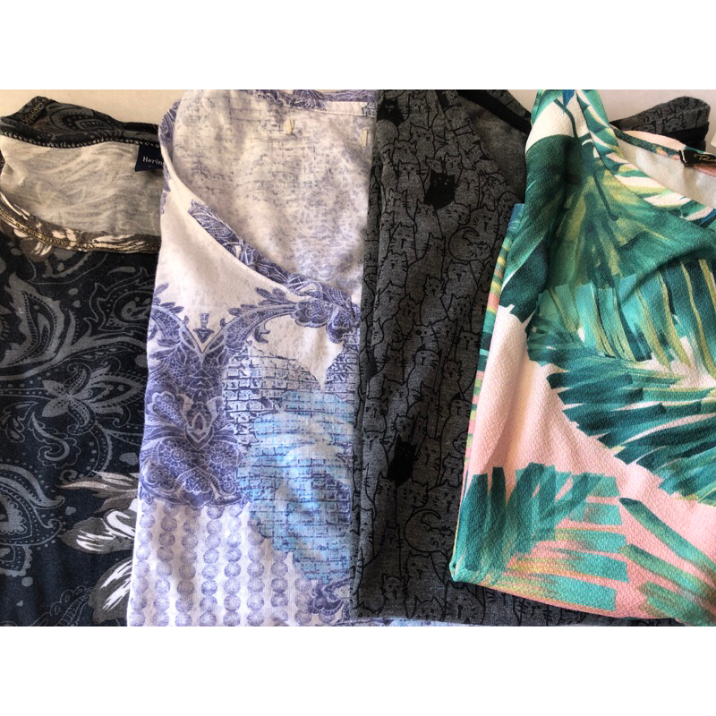 Blusa Malha Poliéster Pequena Curta Estampada Bazar Brechó Moda Circular Verde Azul Branca Cinza