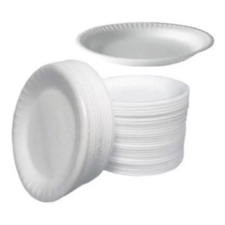 kit 100 Pratos isopor 21cm raso descartáveis para refeição.