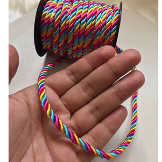 Cordão de São Francisco Várias Cores e Multicolor Claro e Escuro