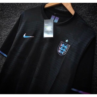CAMISETA DE TIME SELEÇÃO I N G L A T E R R A PRETA REFLETIVA MASCULINO LANÇAMENTO 2023