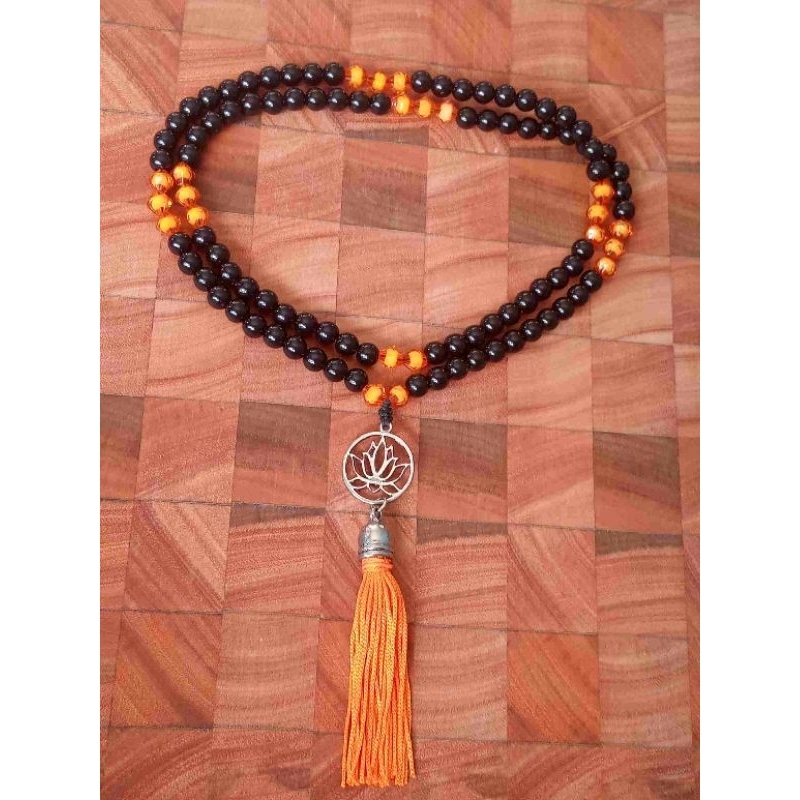 Imagem Japamala 108 Contas Pérola Negra C/Acrílico Laranja E Pingente Flor De Lótus Rosário Budista Ref:279