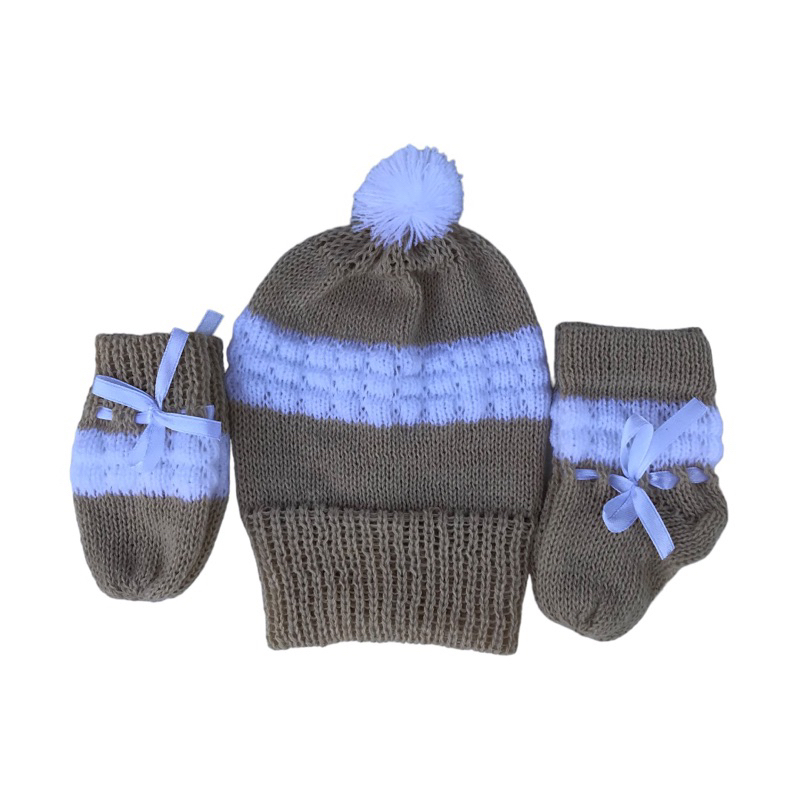 Kit de Bebê com Touca, Luva e Sapatinho Bege com Branco Tricô em Oferta na Shopee