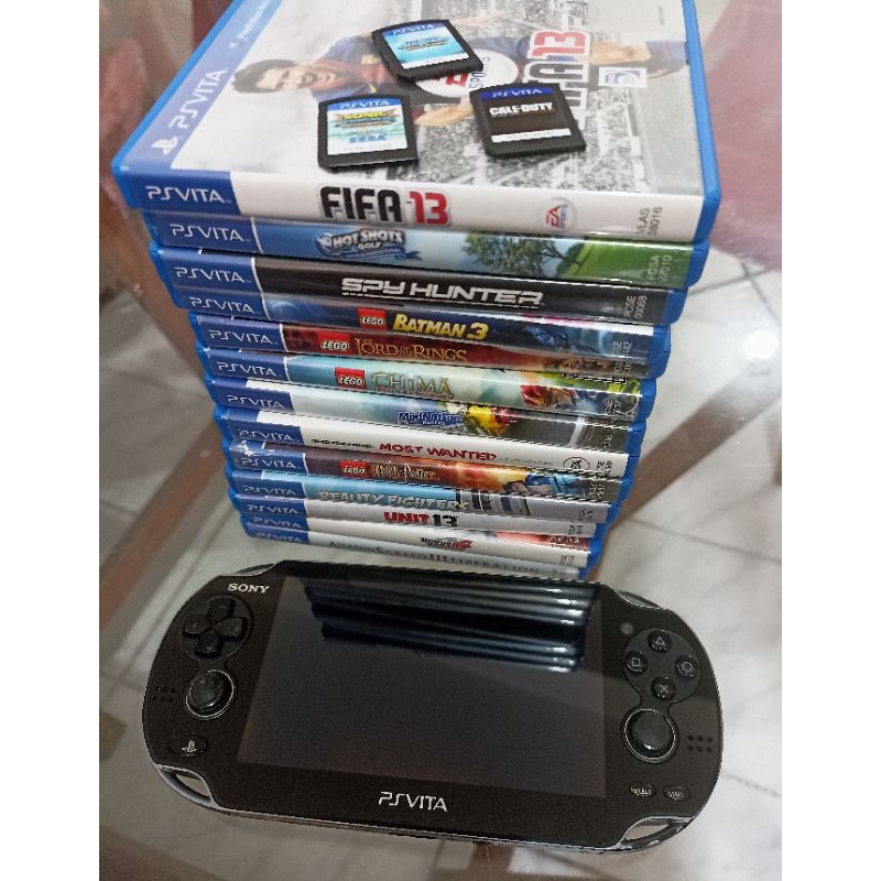 Ps Vita Fat com 16 Jogos